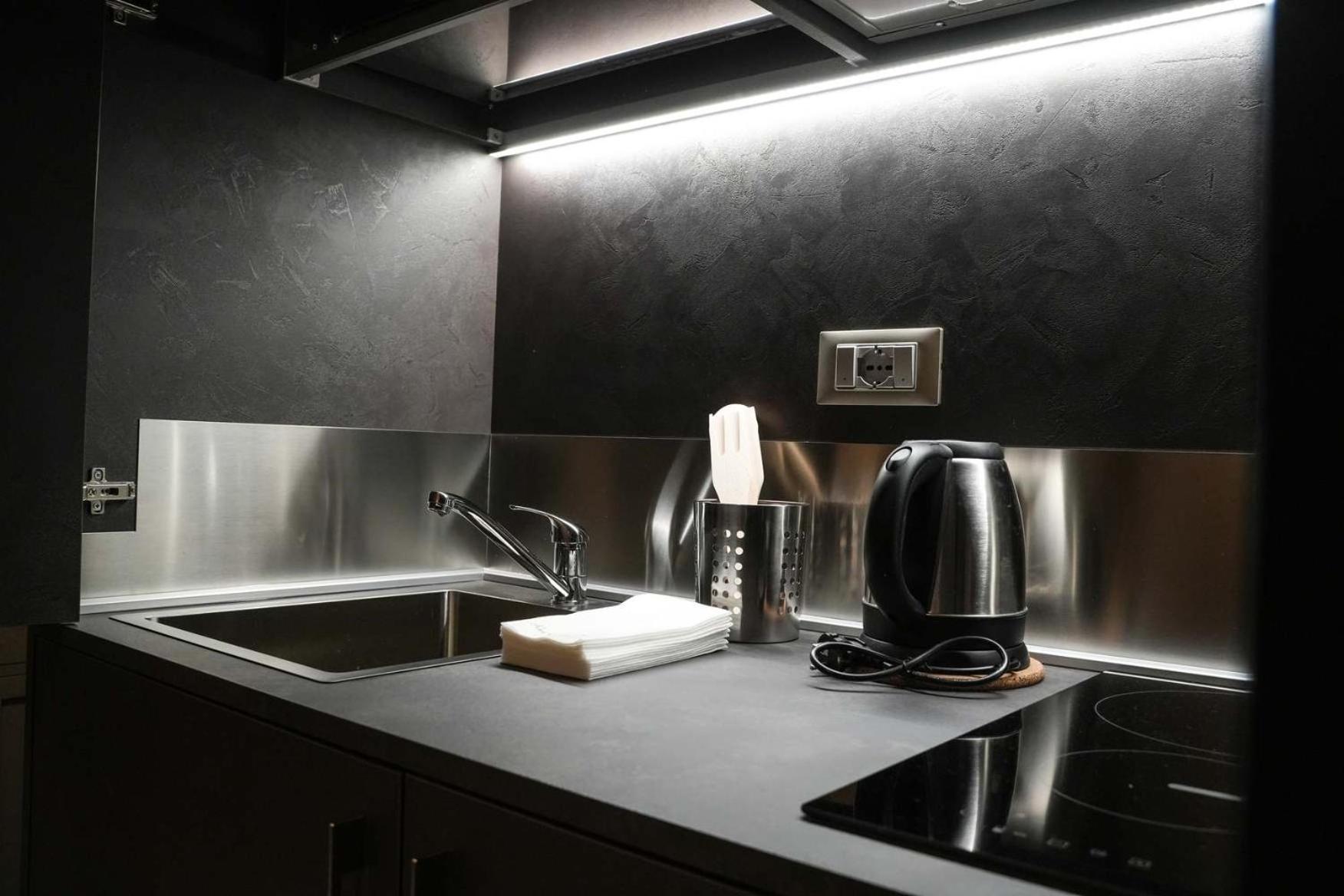 Sant'Eufemia 30 Bed & Breakfast Modena Bagian luar foto