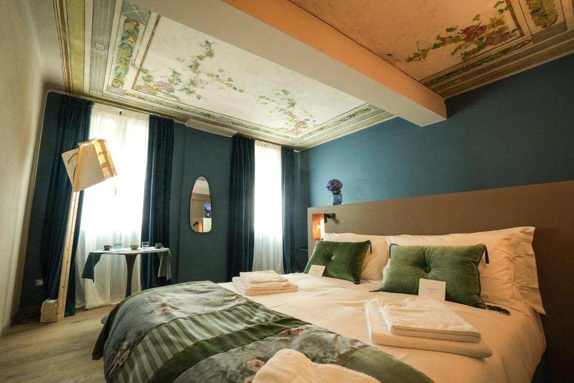 Sant'Eufemia 30 Bed & Breakfast Modena Bagian luar foto